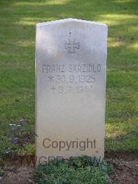 Ranville War Cemetery - Skrzidlo, Franz