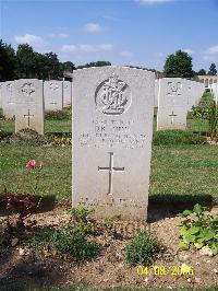 Ranville War Cemetery - Smith, Dennis Reginald