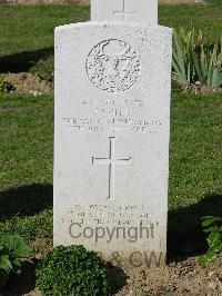 Ranville War Cemetery - Smith, John