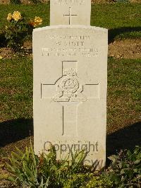 Ranville War Cemetery - Stott, William