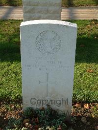 Ranville War Cemetery - Smith, Victor Cyril James