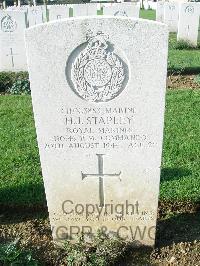 Ranville War Cemetery - Stapley, Hugh John