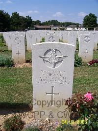 Ranville War Cemetery - Thomson, Robert