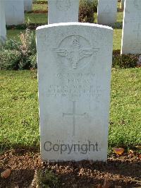 Ranville War Cemetery - Thomas, Ivor