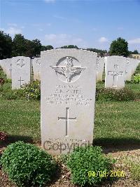 Ranville War Cemetery - White, Alfred Robert