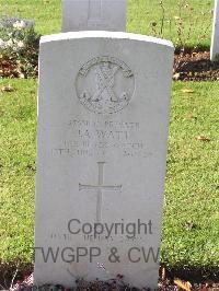 Ranville War Cemetery - Watt, James Alexander